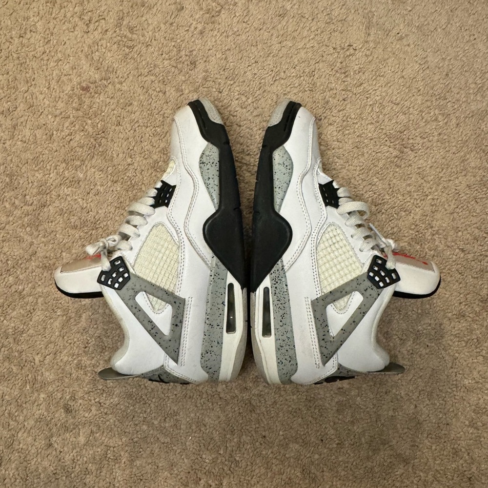 AJ4 “Cement” (Size 7.5 M)